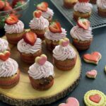 Cupcake con fragole e cioccolato bianco