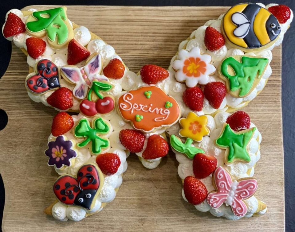 cream tart primavera farfalla