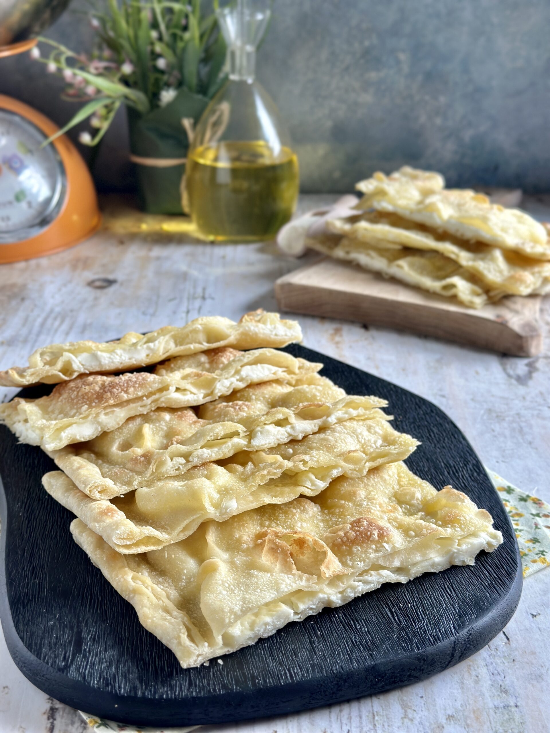 focaccia al formaggio (tipo recco)