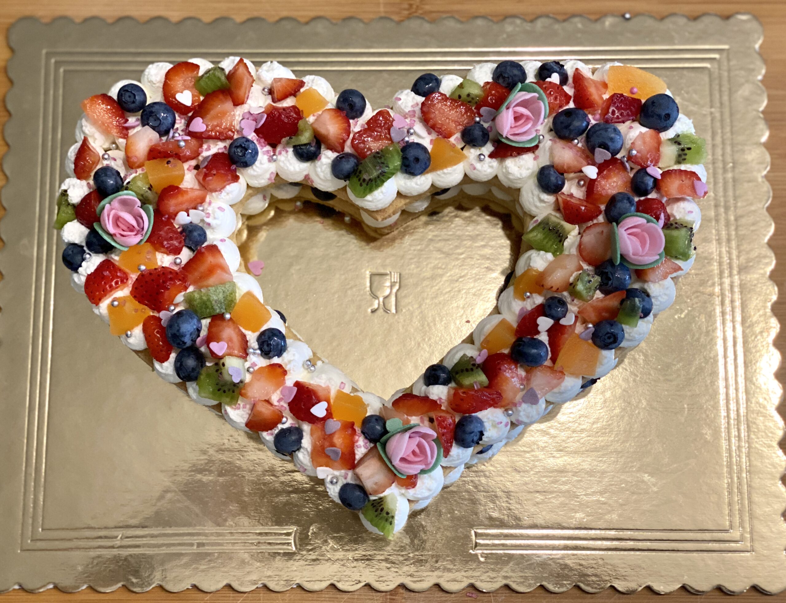 Cream tart a forma di cuore