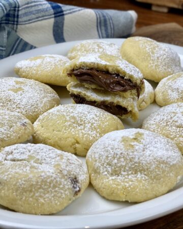 Biscotti di frolla con nutella