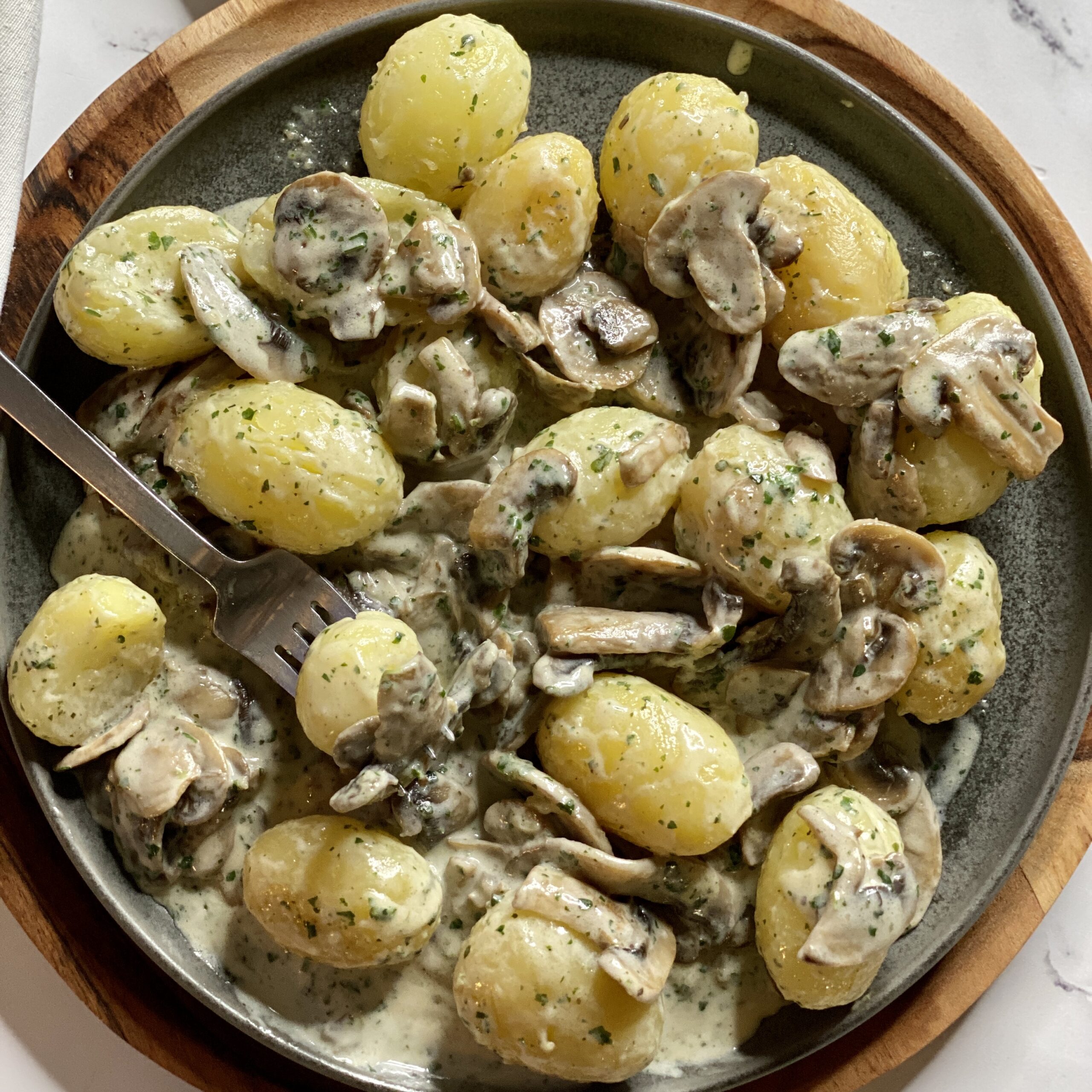 patate panna e funghi in padella