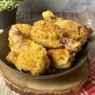 pollo impanato nella friggitrice ad aria