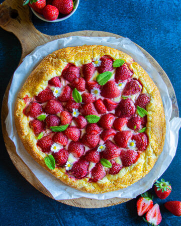 Galette morbida con fragole e ricotta